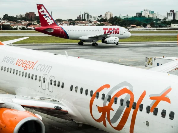 Após 14 anos, Solange Almeida deixa o Aviões do Forró
