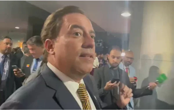 Acusado de assédio, ex-presidente da Caixa vai à posse do Senado prestigiar bolsonaristas