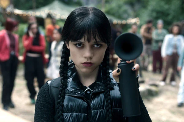 Netflix divulga trailer da segunda temporada de Wandinha. Veja