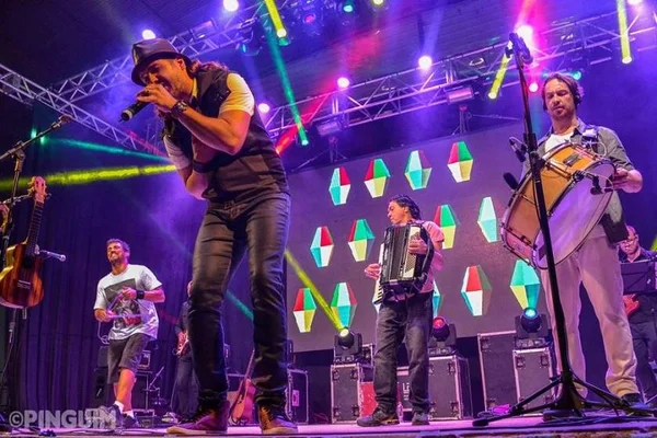 Falamansa inicia em Brasília turnê de lançamento do CD “Lá da Alma”