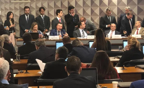 Sem consenso, MP da Região Metropolitana do DF é adiada pela 2ª vez