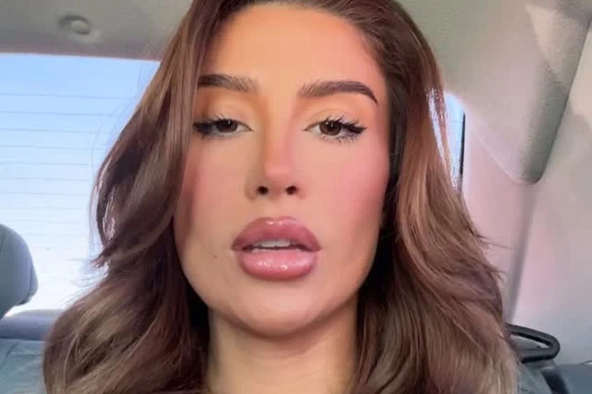 Bianca Andrade fala de diagnóstico de pielonefrite e alerta: "Grave" Bianca Andrade fala de diagnóstico de pielonefrite e alerta: "Grave"