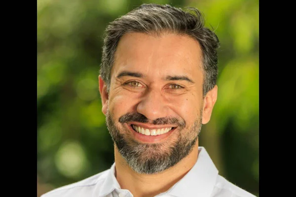 Caio Cunha, ex-prefeito de Mogi das Cruzes, condenado por difamação - Metrópoles