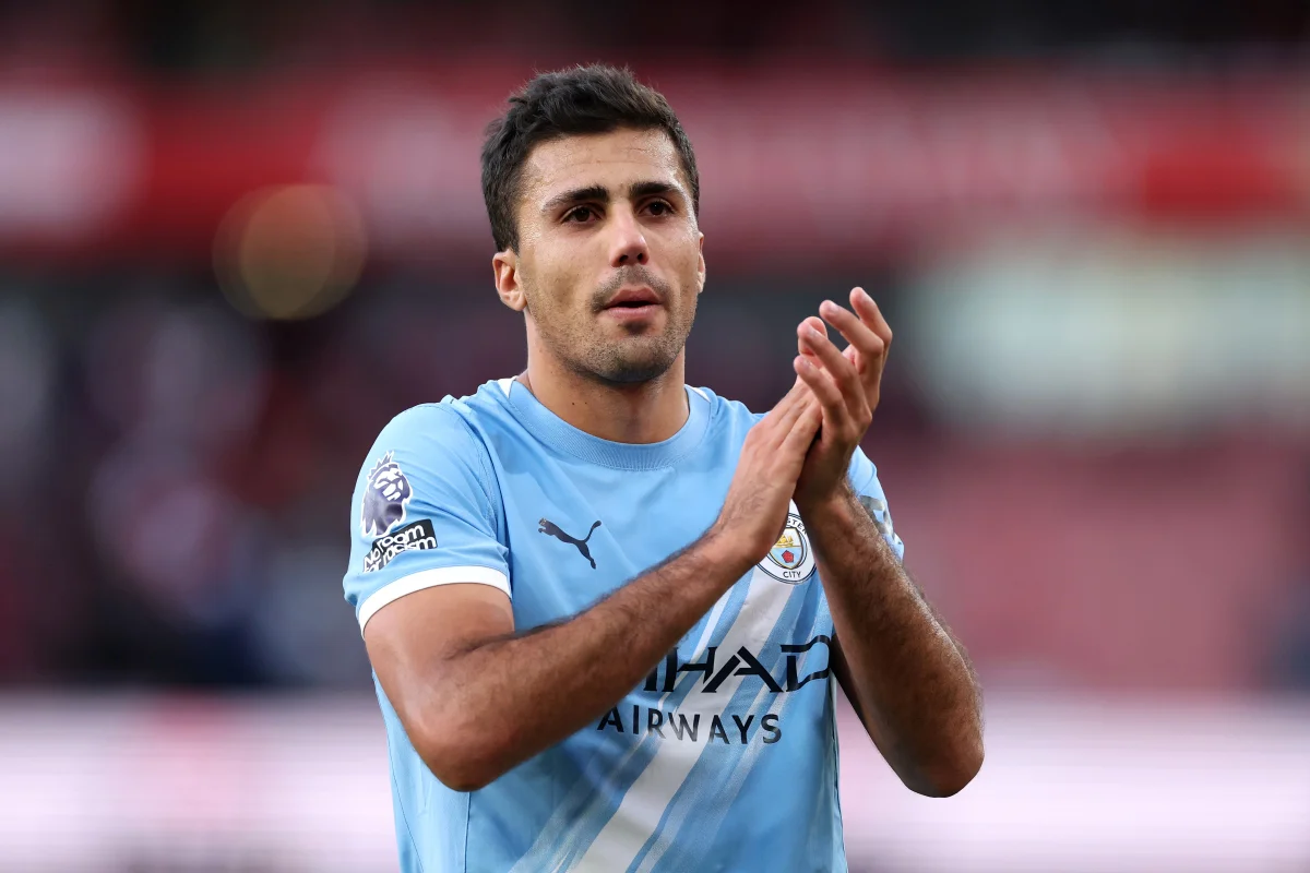 Manchester City recusa primeira oferta do Barcelona por Rodri