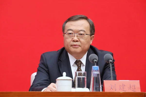 Imagem colorida de Liu Jianchao - Metrópoles