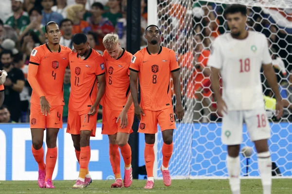 Gakpo marca para Holanda dias após perder o filho, e se emociona