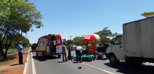 Mulher é atropelada ao tentar atravessar a Epia