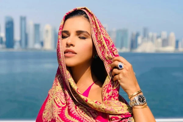 #Partiu! Doha, no Qatar, com a atriz e cantora Mariana Rios