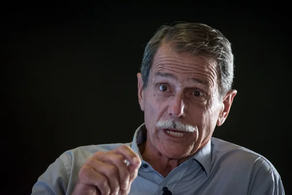 General Chagas sobre Bolsonaro: “Emenda saiu pior que o soneto”