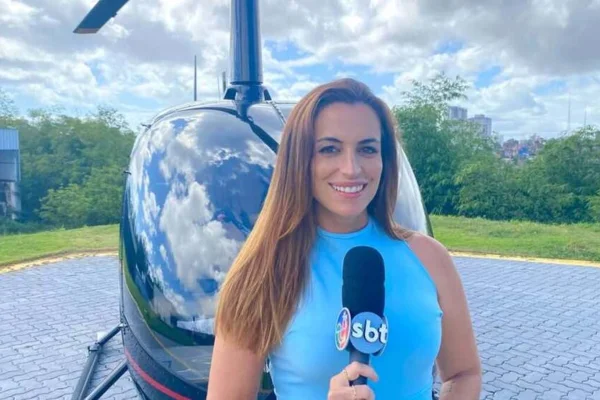 foto colorida da repórter Lara Linhares - Metrópoles