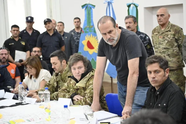 Imagem colorida de Javier Milei - Metrópoles