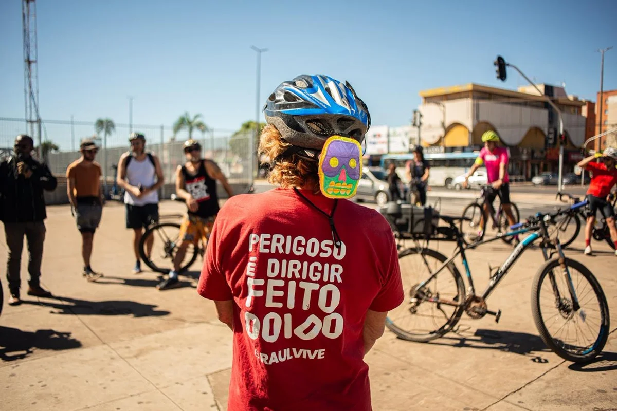 Ciclistas protestaram contra o aumento de sinistro contra atletas de bike no DF 