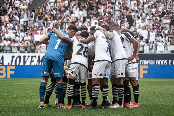 Após 13 anos, Vasco volta à semifinal da Copa do Brasil