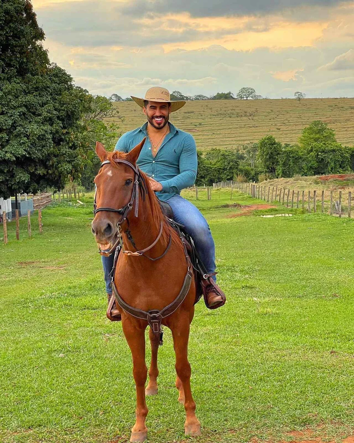Laéllyo Mesquita faz ensaio fotográfico em fazenda da família Laéllyo Mesquita faz ensaio fotográfico em fazenda da família