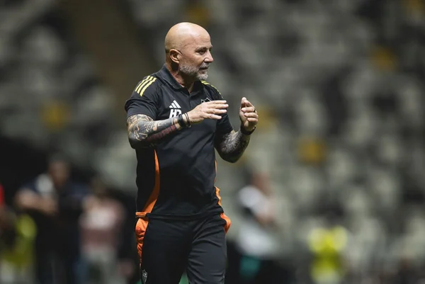 Sampaoli diz após empate: “Merecíamos ganhar por muita diferença”