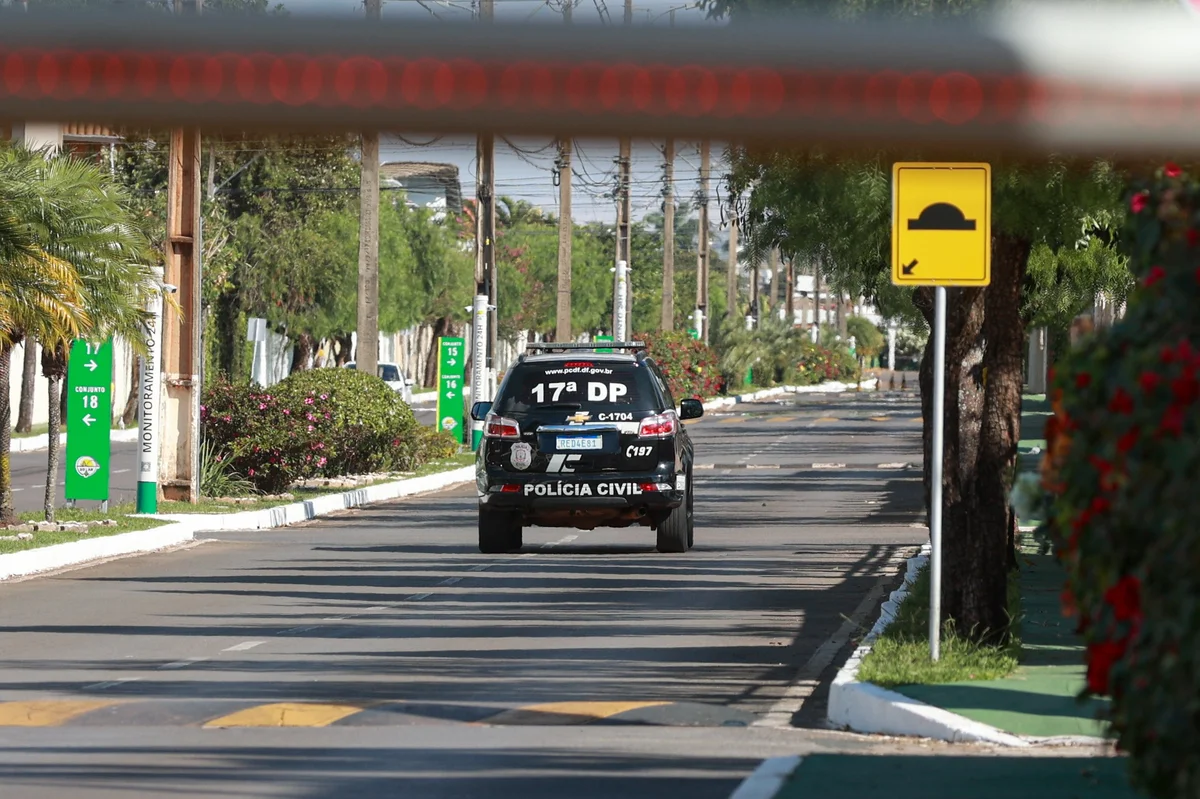PCDF ouve Bolsonaro por episódio de arma encontrada com agente do GSI - imagem 1 PCDF ouve Bolsonaro por episódio de arma encontrada com agente do GSI - imagem 1