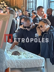 Thiaguinho no velório de Preta Gil