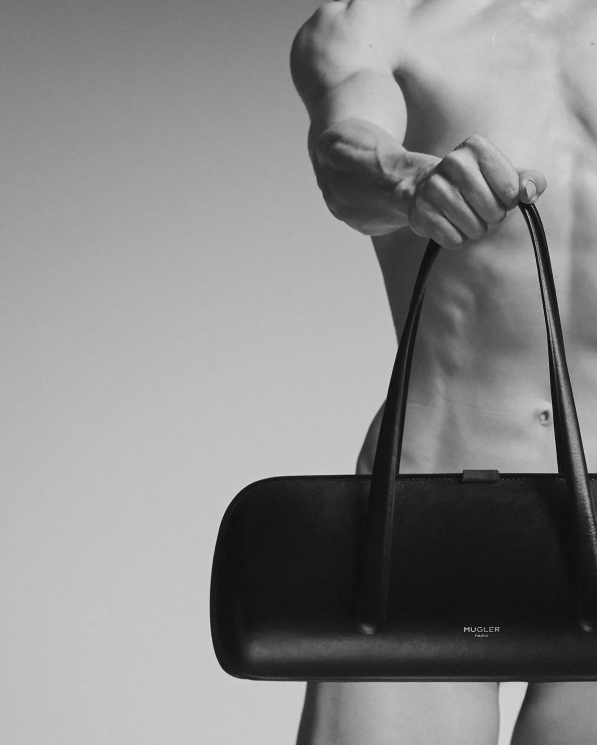 Campanha de bolsas Mugler Campanha de bolsas Mugler