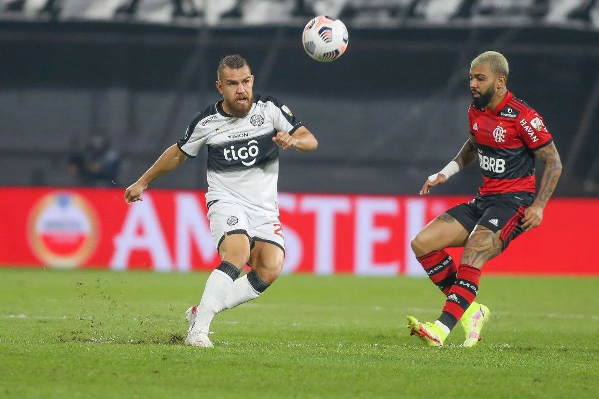 Flamengo x Olimpia: relembre jogos históricos do Mengão em Brasília - imagem 5 Flamengo x Olimpia: relembre jogos históricos do Mengão em Brasília - imagem 5