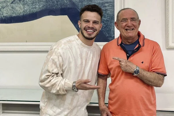 Matheus Fernandes e Renato Aragão
