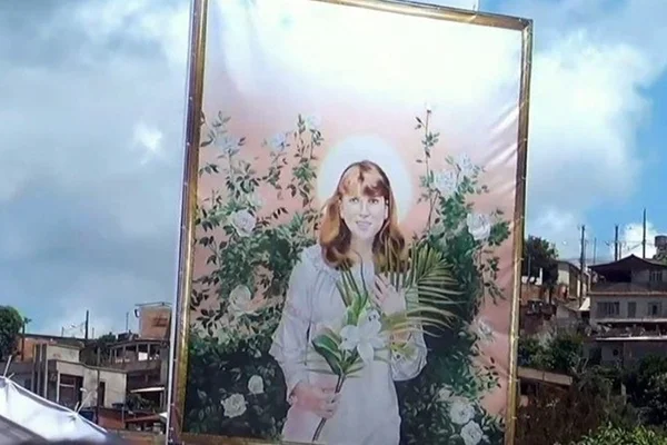 Imagem colorida mostra foto da Beata brasileira Isabel Cristina - Metrópoles