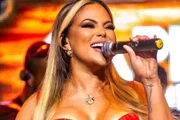 Vanessa Rios é clicada durante uma de suas apresentações Vanessa Rios é clicada durante uma de suas apresentações