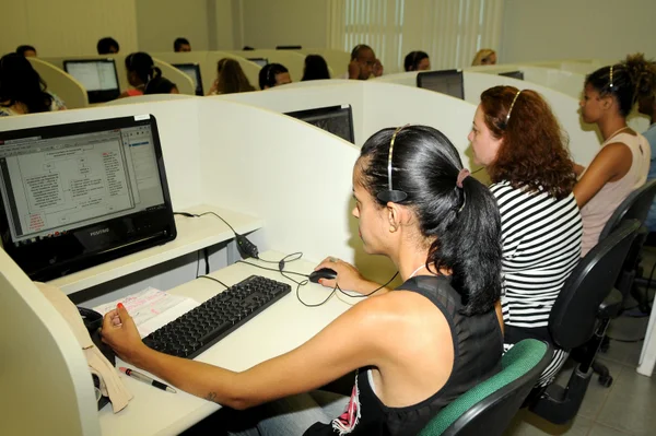 Sai calendário de matrículas na rede pública de ensino do DF