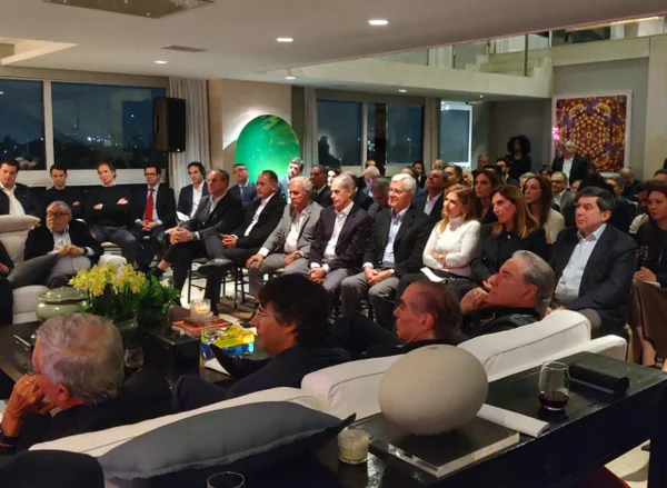O jantar camarada de Lula com a fina flor da Brigadeiro Faria Lima