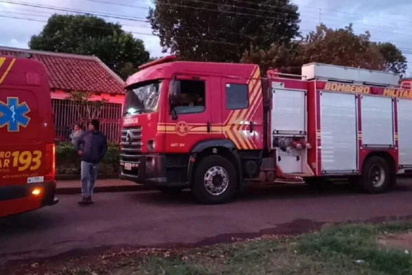 Caminhão do corpo de bombeiros