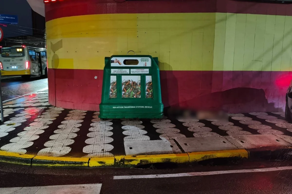 Morador de rua sem identificação é encontrado morto em Mogi das Cruzes durante noite de frio intenso