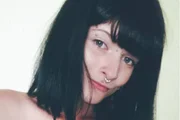 Ela foi atingida por 16 tiros Ela foi atingida por 16 tiros
