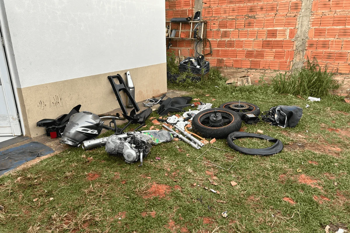 Operação mira esquema de furtos e desmanche de motocicletas em SP Operação mira esquema de furtos e desmanche de motocicletas em SP