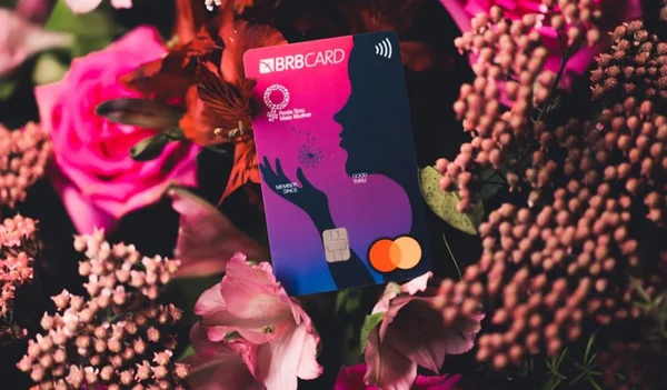 BRB lança cartão para ajudar programas de empoderamento da mulher