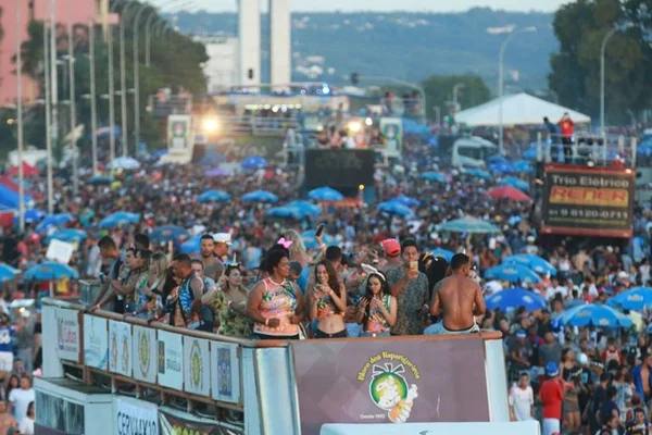 Procurador cobra GDF sobre rota dos blocos do Carnaval 2019