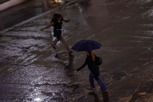 Chuva em Brasília Plano Piloto - Metrópoles