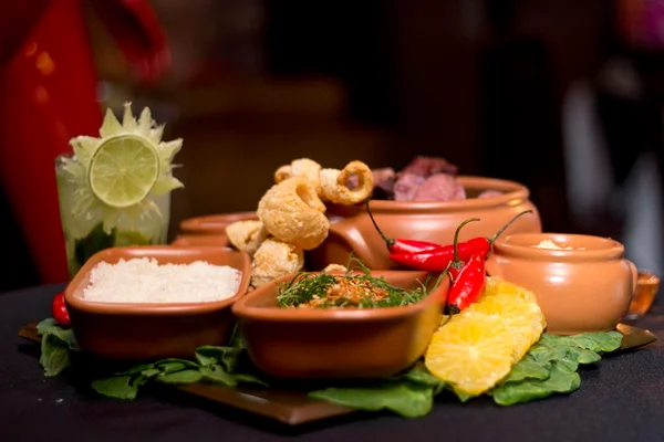 Universal Diner promove feijoada carnavalesca