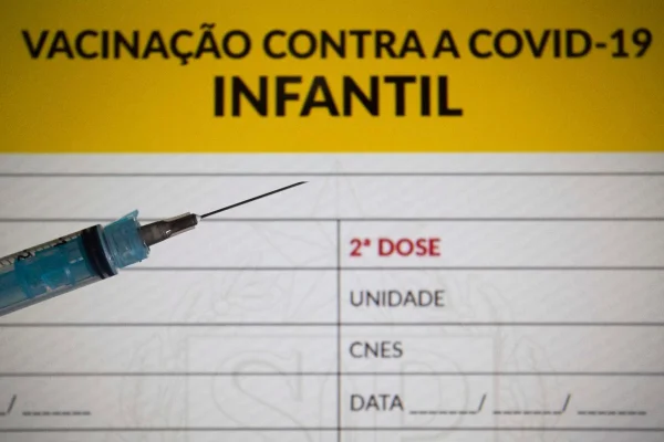 PTB vai à Justiça para questionar Anvisa sobre a vacinação infantil