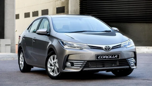 Novo Toyota Corolla chega em março
