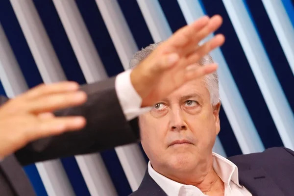 Segundo Ibope e Datafolha, Rollemberg é o candidato mais rejeitado