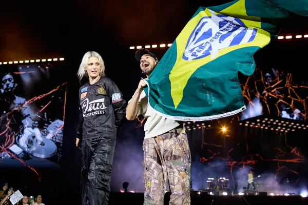 Linkin Park deixa fãs em êxtase com show eletrizante em Brasília