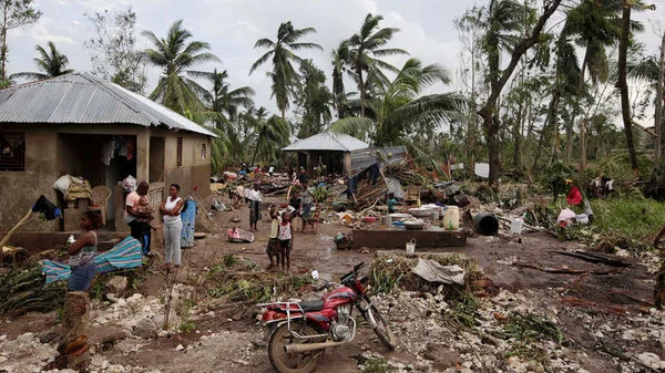 Defensoria aciona Justiça para haitianos trazerem familiares sem visto ao Brasil