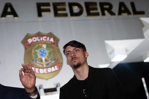 Imagem colorida de Jair Renan Bolsonaro - Metrópoles