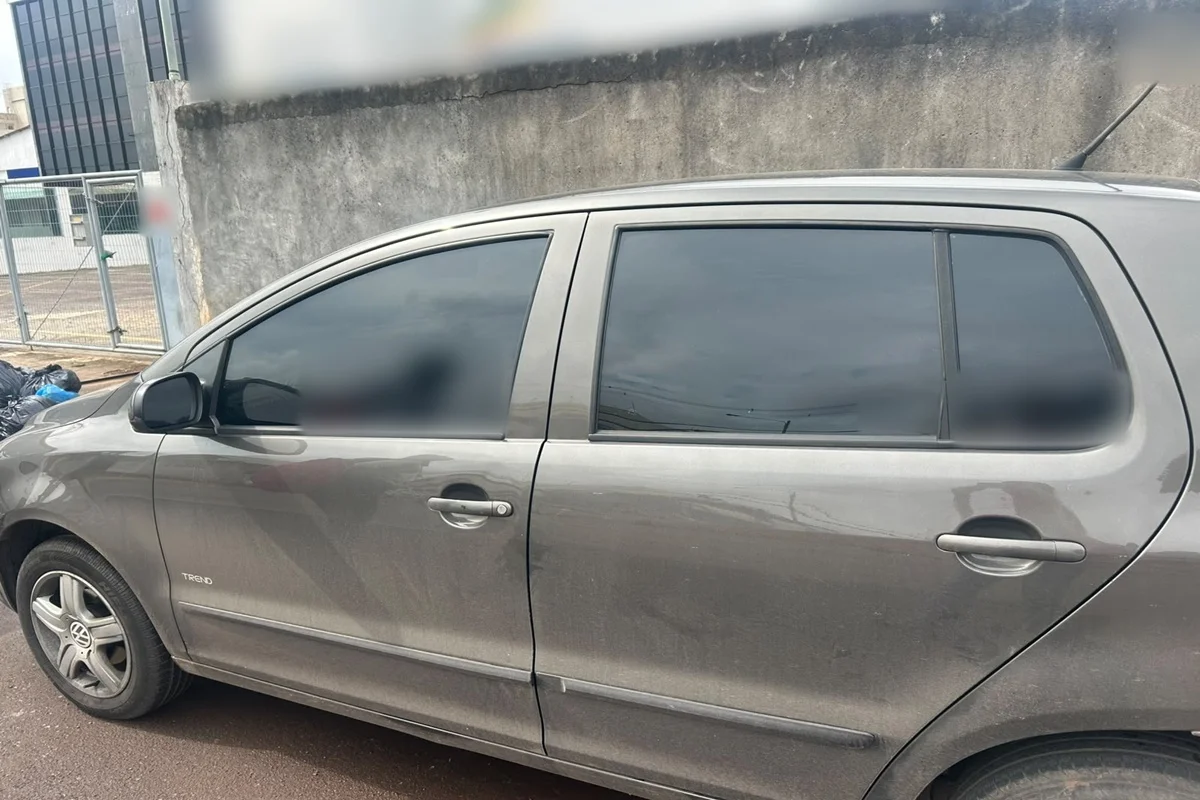 Pistola é achada perto do CPP em carro de mulher ligada a um detento - imagem 1 Pistola é achada perto do CPP em carro de mulher ligada a um detento - imagem 1