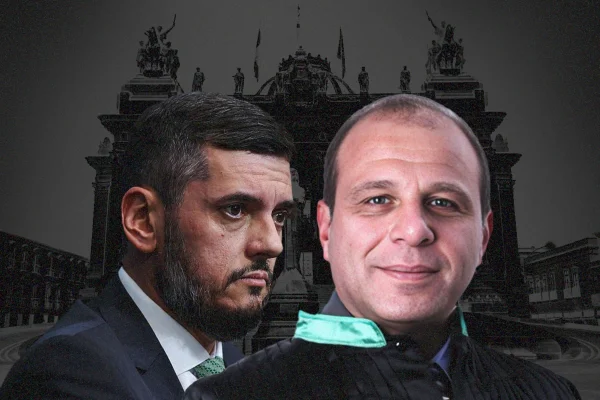 Na imagem, o deputado estadual do RI Rodrigo Bacellar e do desembargador Macário Ramos Júdice Neto