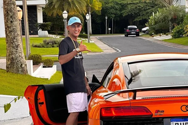 Ex-motoboy Brunin Prado