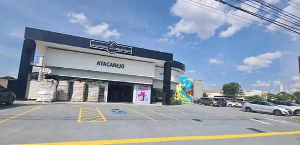 Fotografia colorida mostrando Shopping dos Cosméticos-Metrópoles