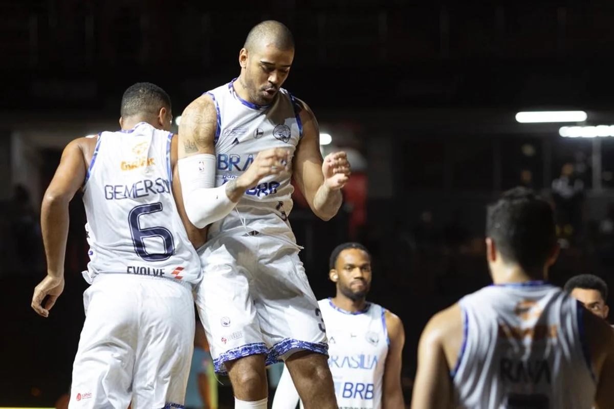 O BRB/Brasília Basquete fez seu primeiro jogo em casa na temporada de 2021/22 do NBB. A partida marcou a inauguração oficial da Arena BRB Nilson Nelson O BRB/Brasília Basquete fez seu primeiro jogo em casa na temporada de 2021/22 do NBB. A partida marcou a inauguração oficial da Arena BRB Nilson Nelson