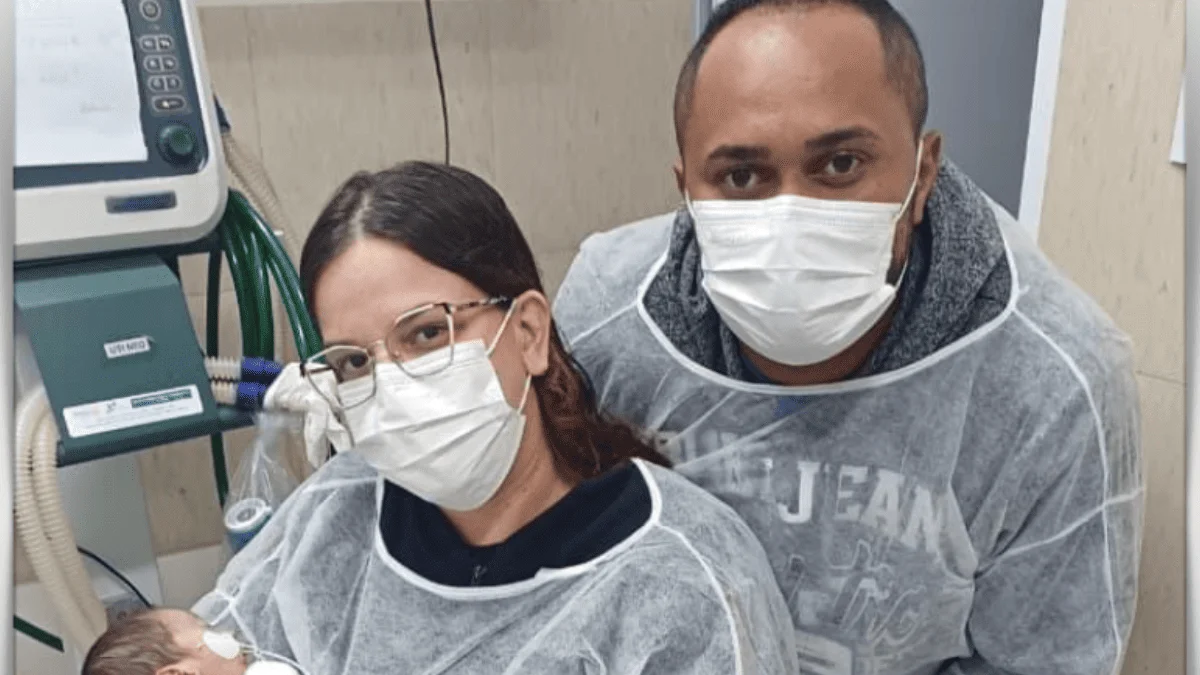 Bebê apresenta sinais vitais horas depois de ser dado como morto