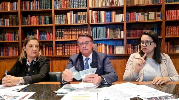 Bolsonaro ironiza casamento de Lula: “Quero saber se convidou pobre”
