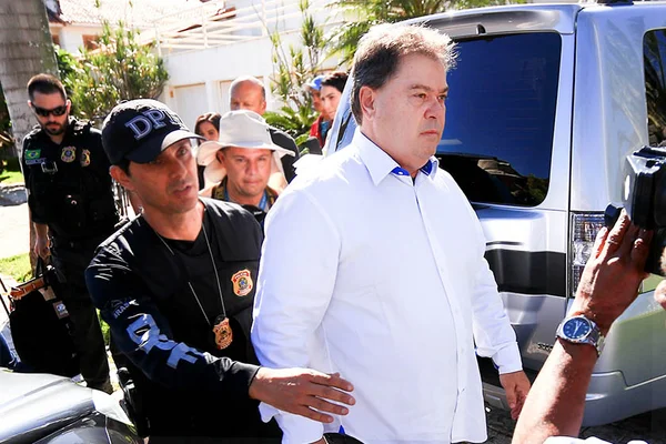 Vídeo: Gim Argello assume pedido de doação, nega propina e chora